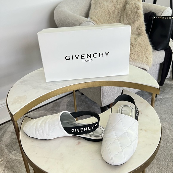 Authentic Givenchy quilt Nappa mules - Picture 3 of 8